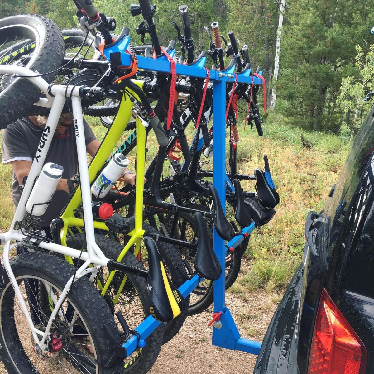 The Rax – Woof Rax